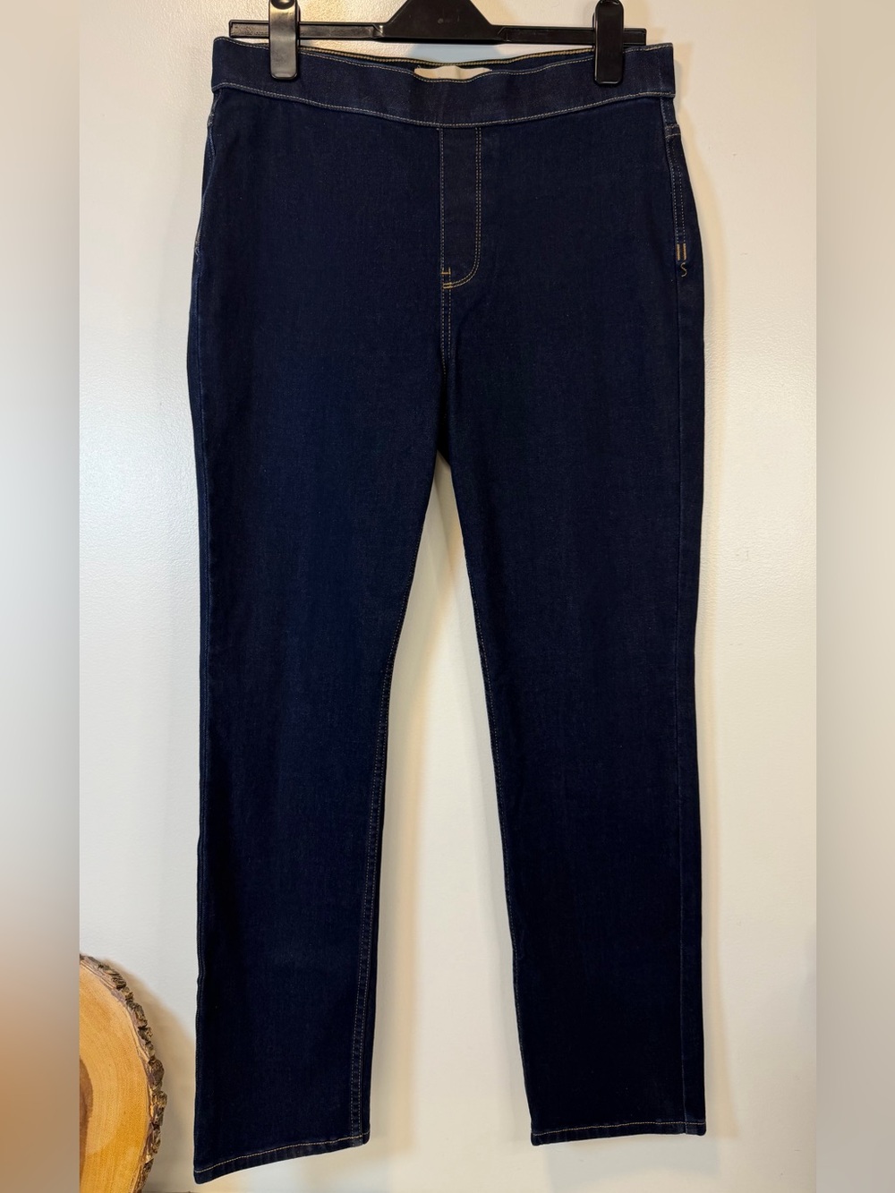 Soft Surroundings Ultimate Denim Pull on Straight Leg Jeans‎ Dark Wash Medium